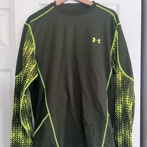 Under Armor Fitted Long Sleeve Shirt - XL